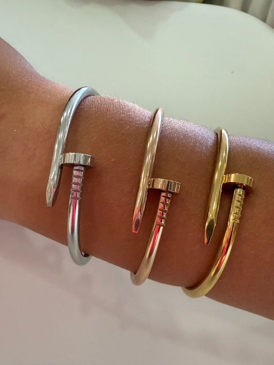 BRAZALETE CLAVO ROSA